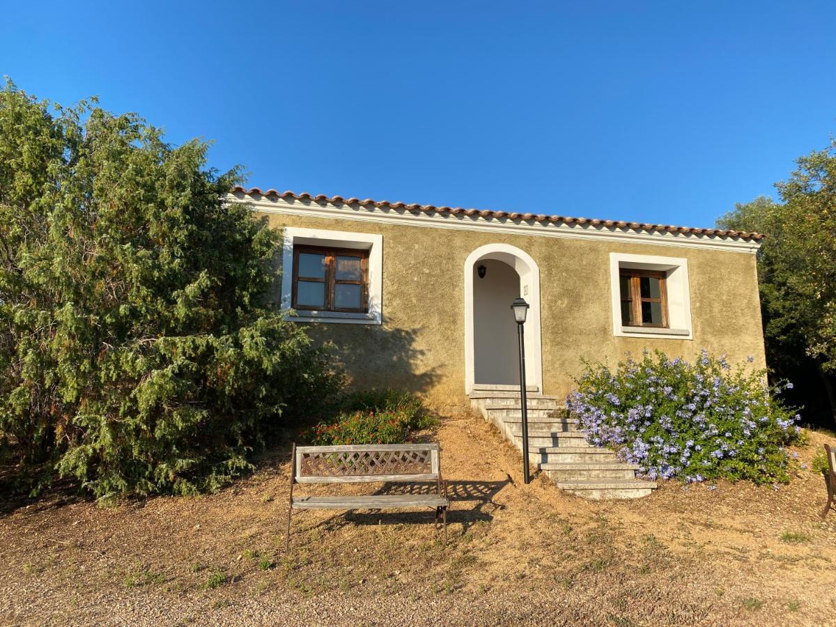 Li Paduleddi Country Guest House Олбия Екстериор снимка